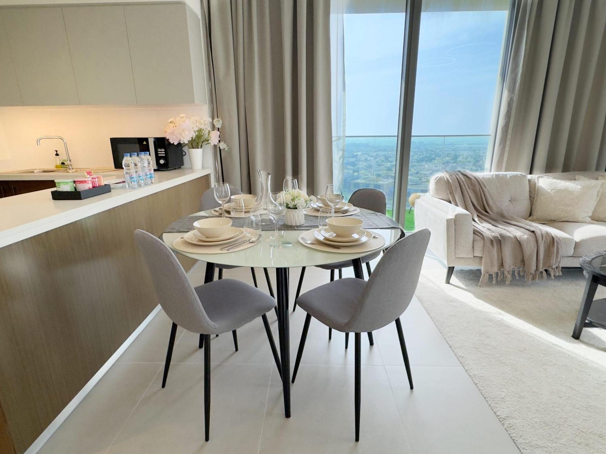 2Br With Skyline Views At Forte Near Dubai Opera Apartment ภายนอก รูปภาพ